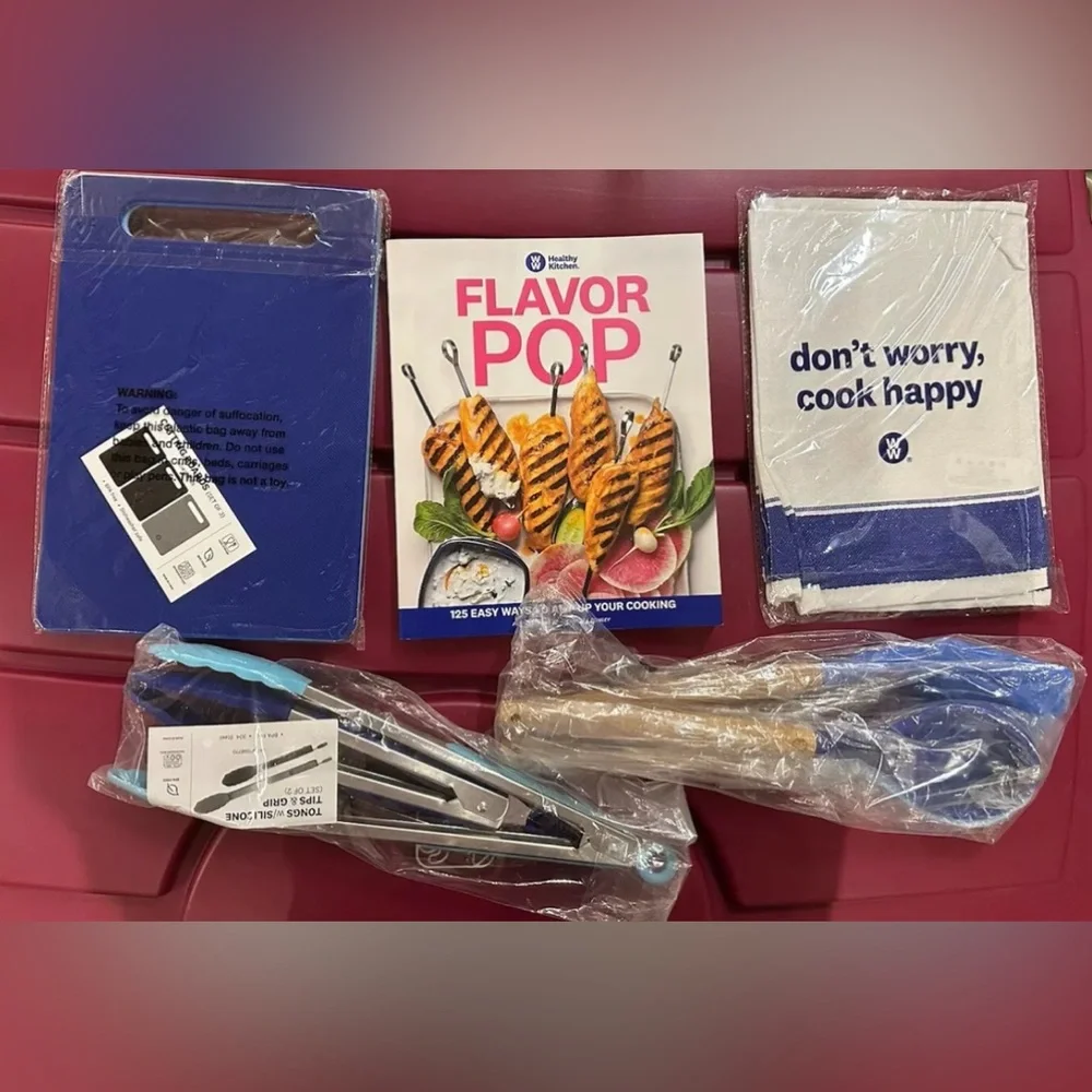 WEIGHT WATCHERS Cooking Utensils, Dish Cloths, Cutting Boards & Cook Book